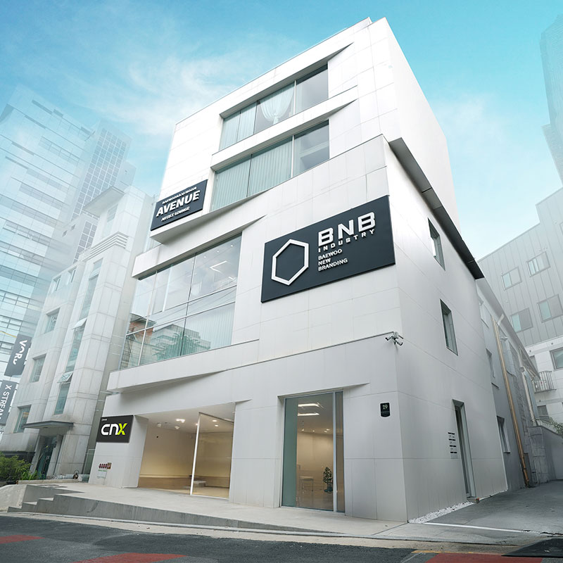 BNB Avenue Center · BNB Highteen Center · BNB CNX 건물 외관